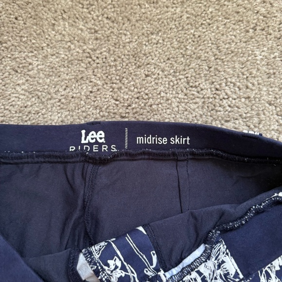 Lee Rider's Mid Rise Skort Size 6 - Picture 7 of 8